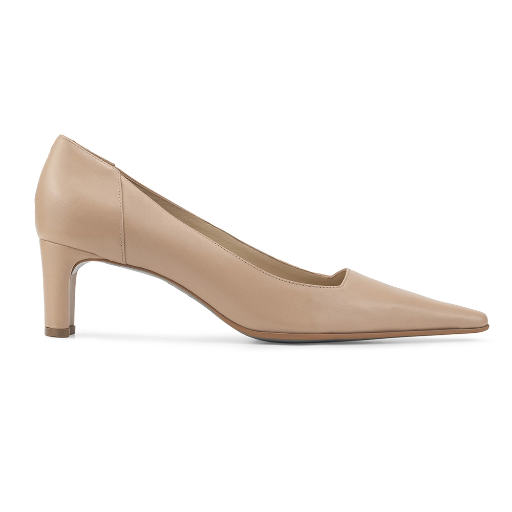 Scarpin feminino, scarpin couro, scarpin nude, scarpin bege, salto baixo, traseiro fechado, bico fino