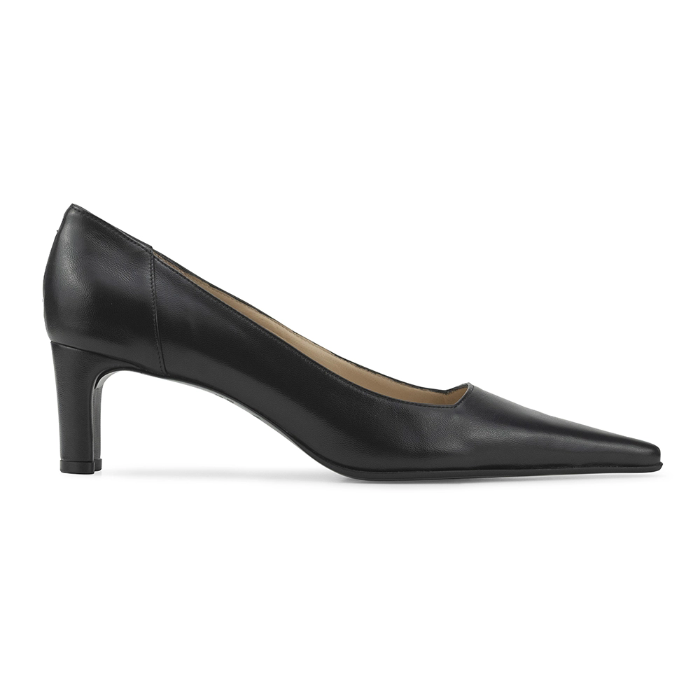 Scarpin feminino, scarpin couro, scarpin preto, salto baixo, traseiro fechado, bico fino