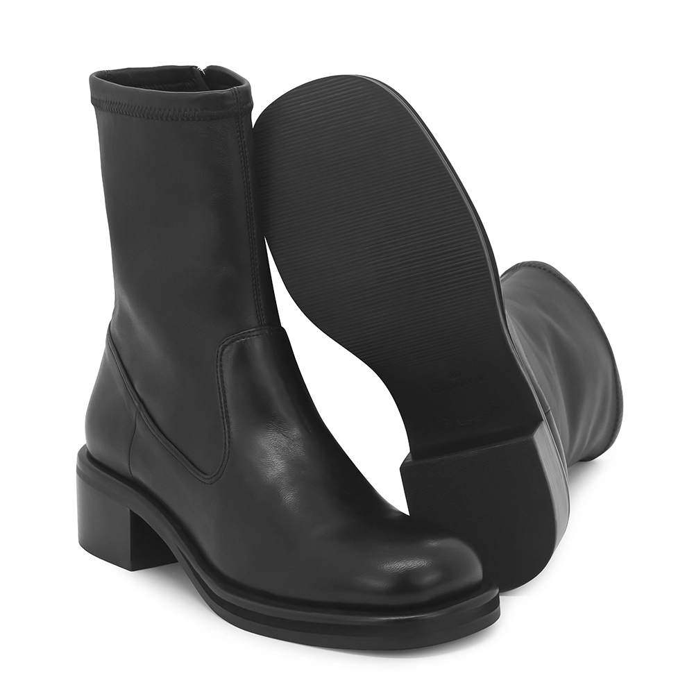 bota feminina, bota de couro, cano curto, solado de borracha, bota preta, cano couro stretch